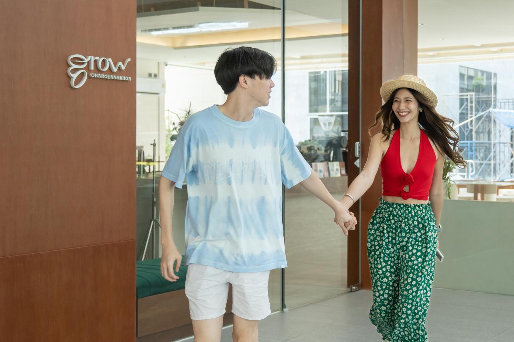 Saan Hotel Sathorn Банкок Екстериор снимка